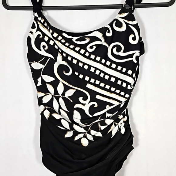 Miraclesuit Swim Black Hamden Mixed Up Underwire Swimsuit 10 - Picture 4 of 12